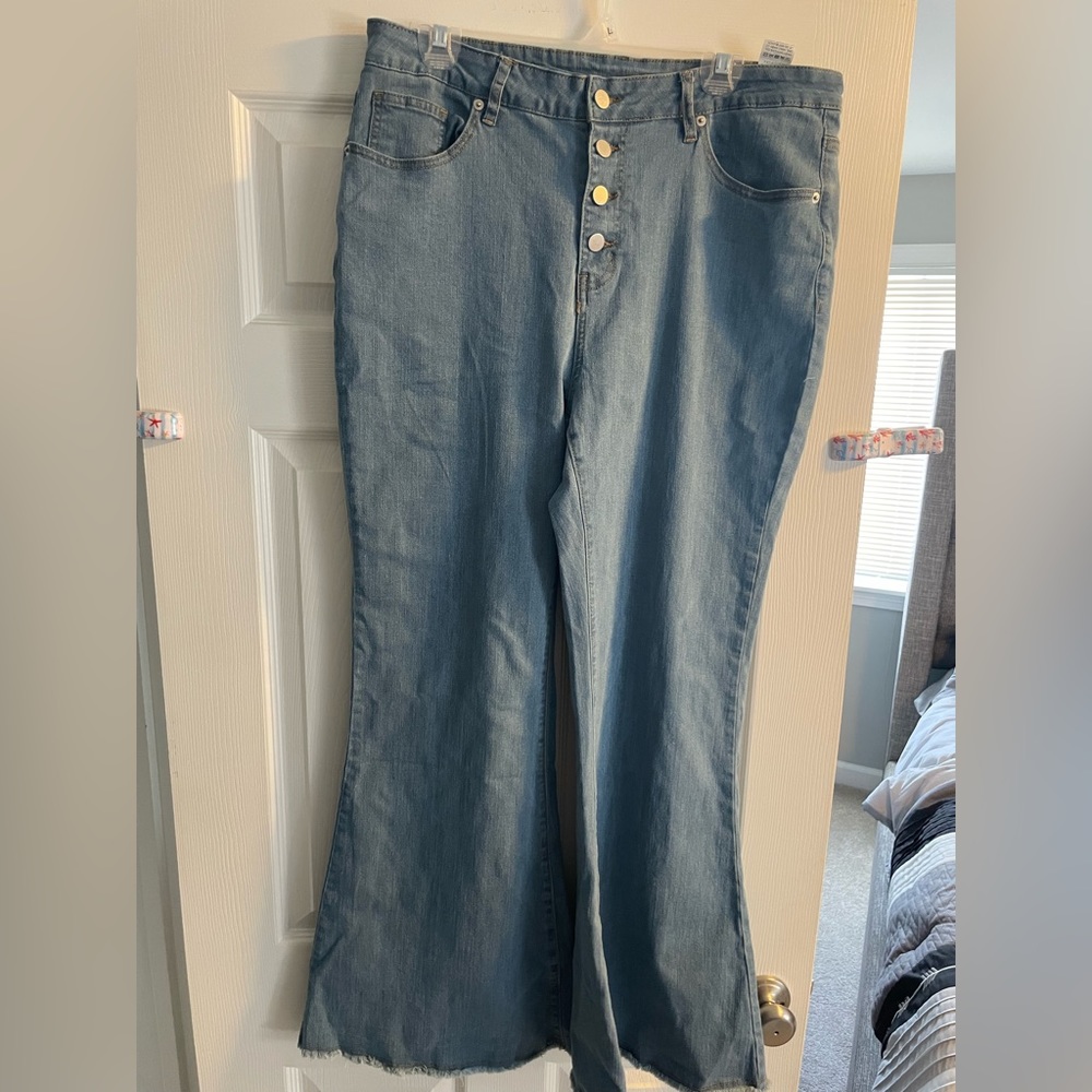 flare leg light wash jeans